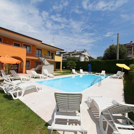 Residence Meridiana Пескиера дел Гарда Екстериор снимка