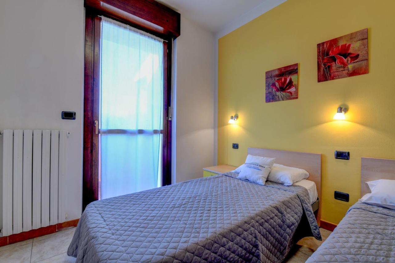 Residence Meridiana Пескиера дел Гарда Екстериор снимка