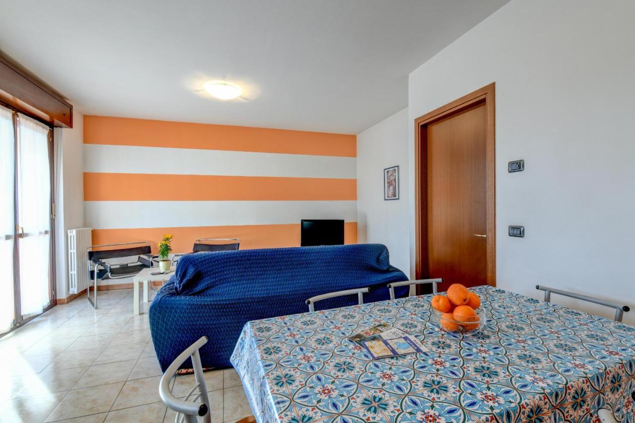 Residence Meridiana Пескиера дел Гарда Екстериор снимка